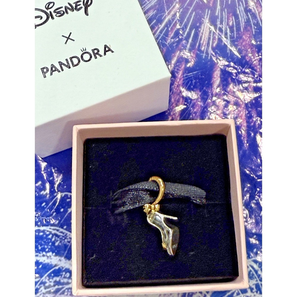 2026 Disney Pandora Cinderella Glass Slipper‎ Charm Storybook Collection
